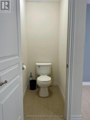 2 Doon Creek Street, Kitchener, ON - Indoor Photo Showing Bathroom