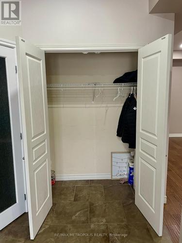 2 Doon Creek Street, Kitchener, ON - Indoor