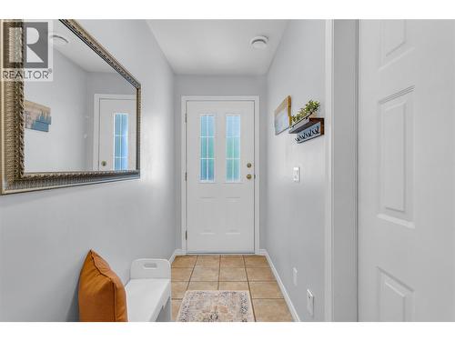 Spacious foyer - 3825 Glen Canyon Drive Unit# 104, West Kelowna, BC - Indoor Photo Showing Other Room