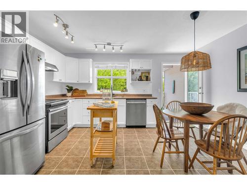 Bright and updated kitchen - 3825 Glen Canyon Drive Unit# 104, West Kelowna, BC - Indoor