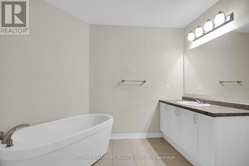 207 Willow Aster Circle, Ottawa, ON - Indoor Photo Showing Bathroom