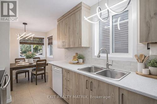 1432 Deavy Way, Ottawa, ON - Indoor Photo Showing Kitchen With Double Sink