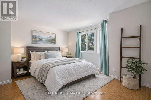 1432 Deavy Way, Ottawa, ON - Indoor Photo Showing Bedroom