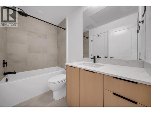 620 Coronation Avenue Unit# 409, Kelowna, BC - Indoor Photo Showing Bathroom