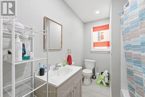 22 Montgomery Road, St. Thomas, ON - Indoor Photo Showing Bathroom