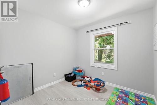 22 Montgomery Road, St. Thomas, ON - Indoor