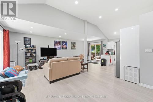 22 Montgomery Road, St. Thomas, ON - Indoor