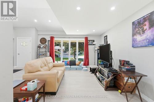 22 Montgomery Road, St. Thomas, ON - Indoor