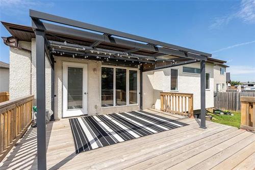 138 Ed Golding Bay, Winnipeg, MB - Outdoor With Deck Patio Veranda With Exterior