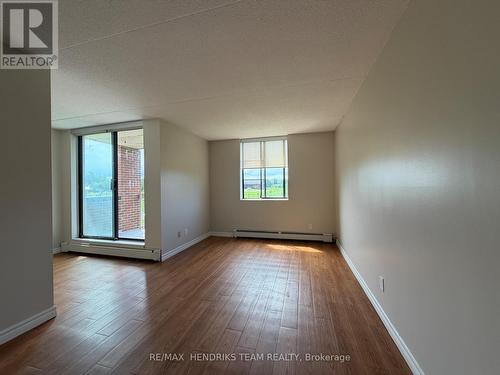 B311 - 80 ROCKWOOD AVENUE , St. Catharines (Secord Woods), Ontario L2P 3P2 4