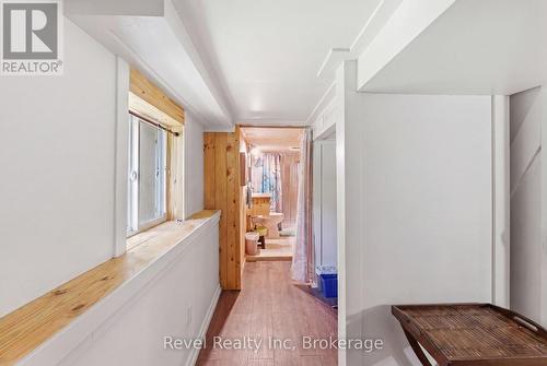22 Camp Road, Mckellar, ON - Indoor Photo Showing Other Room
