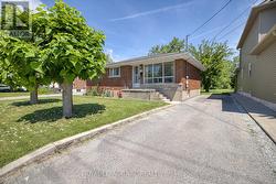 409 BROADWAY AVENUE  Welland (Broadway), ON L3C 5M3