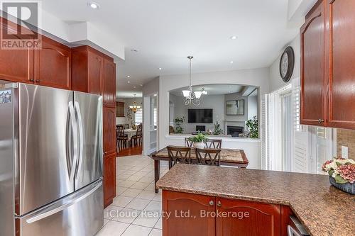 3340 Ferris Street, Burlington, ON - Indoor Photo Showing Kitchen