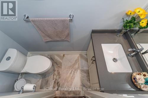 Powder room - 3340 Ferris Street, Burlington, ON - Indoor Photo Showing Bathroom