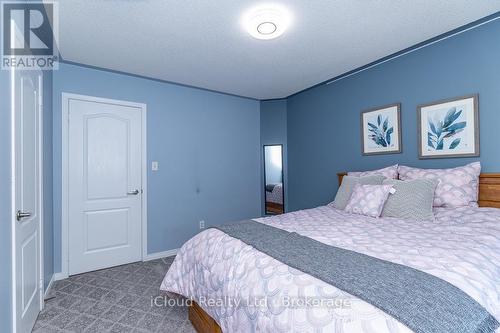 Br - 3340 Ferris Street, Burlington, ON - Indoor Photo Showing Bedroom