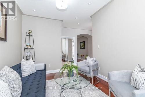 Liv Room - 3340 Ferris Street, Burlington, ON - Indoor Photo Showing Living Room