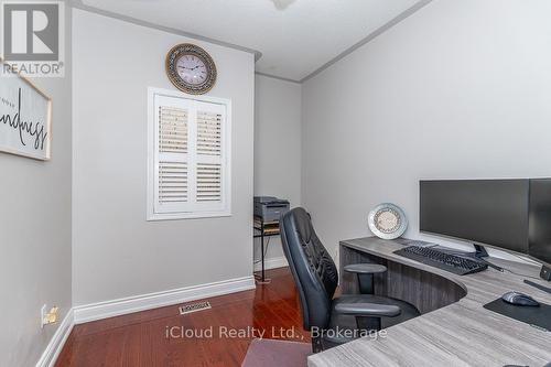 Office - 3340 Ferris Street, Burlington, ON - Indoor Photo Showing Office