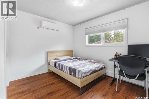 1960 Cowan Crescent, Regina, SK - Indoor Photo Showing Bedroom