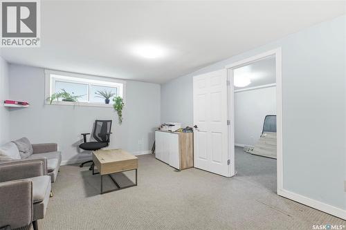 1960 Cowan Crescent, Regina, SK - Indoor