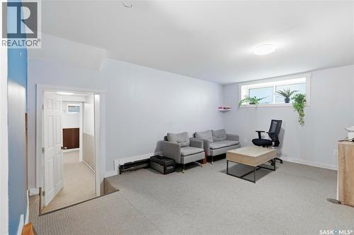1960 Cowan Crescent, Regina, SK - Indoor