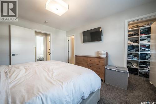 359 Marlatte Street, Saskatoon, SK - Indoor Photo Showing Bedroom