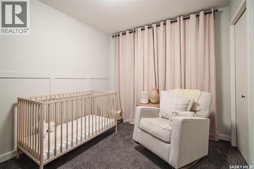 359 Marlatte Street, Saskatoon, SK - Indoor Photo Showing Bedroom