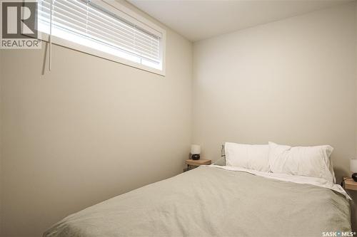 359 Marlatte Street, Saskatoon, SK - Indoor Photo Showing Bedroom