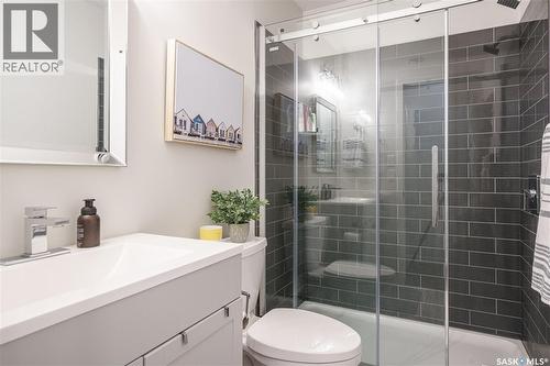 359 Marlatte Street, Saskatoon, SK - Indoor Photo Showing Bathroom