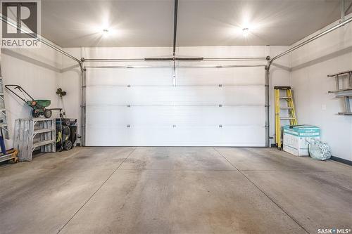 359 Marlatte Street, Saskatoon, SK - Indoor Photo Showing Garage