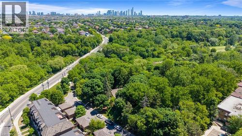 Expansive green canopy surrounding a suburban setting - 41 Mill Street, Mississauga, ON - Outdoor With View