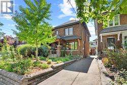 474 ARMADALE AVENUE Toronto, ON M6S 3X9