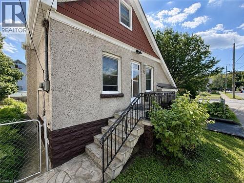 55 Holmes Avenue, Hamilton, ON - Outdoor