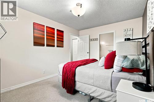 506 Fisher Crescent, Saskatoon, SK - Indoor Photo Showing Bedroom