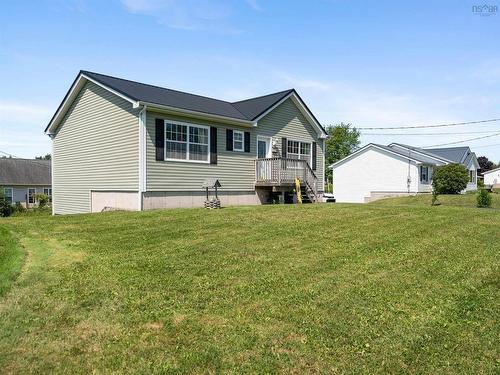 19 Katie Avenue, Brookside, NS - Outdoor