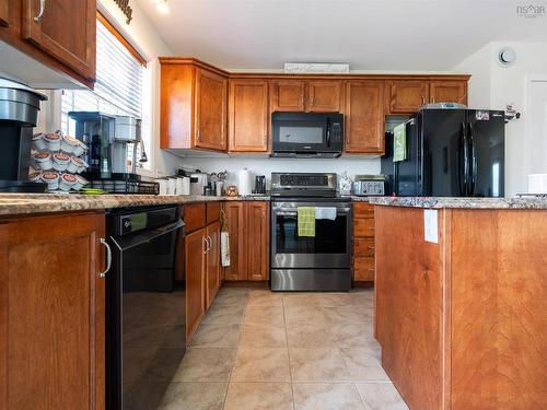19 Katie Avenue, Brookside, NS - Indoor Photo Showing Kitchen