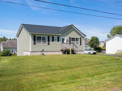 19 Katie Avenue, Brookside, NS - Outdoor