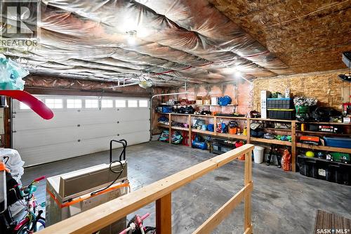 2734 Poplar Place E, Regina, SK - Indoor Photo Showing Garage