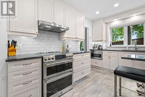 2183 Woodcrest Road, Ottawa, ON - Indoor Photo Showing Kitchen With Stainless Steel Kitchen With Upgraded Kitchen