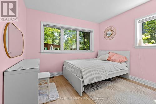 2183 Woodcrest Road, Ottawa, ON - Indoor Photo Showing Bedroom