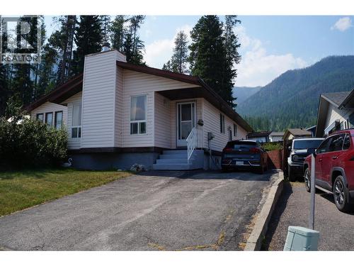 1243 Pinyon Road  Sparwood, BC V0B 2G2