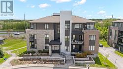 304 - 170 BOUNDSTONE WAY  Ottawa, ON K2T 0M8
