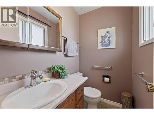 2460 Devonshire Crescent, Prince George, BC - Indoor Photo Showing Bathroom