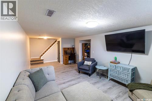 1259 Maybery Crescent, Moose Jaw, SK - Indoor Photo Showing Living Room