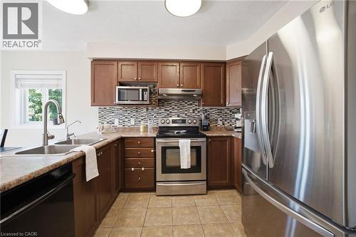 120 Yates Avenue, Cambridge, ON - Indoor Photo Showing Kitchen With Stainless Steel Kitchen With Double Sink With Upgraded Kitchen