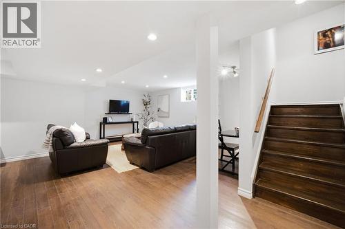 120 Yates Avenue, Cambridge, ON - Indoor