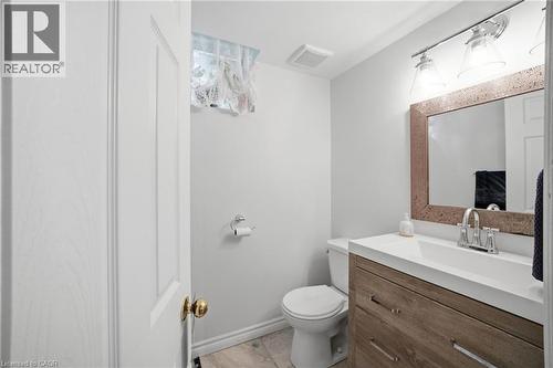 120 Yates Avenue, Cambridge, ON - Indoor Photo Showing Bathroom