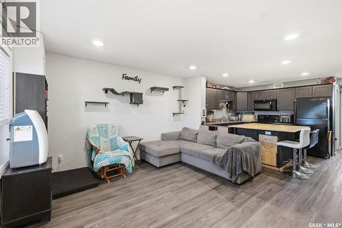 610 Baltzan Boulevard, Saskatoon, SK - Indoor Photo Showing Living Room