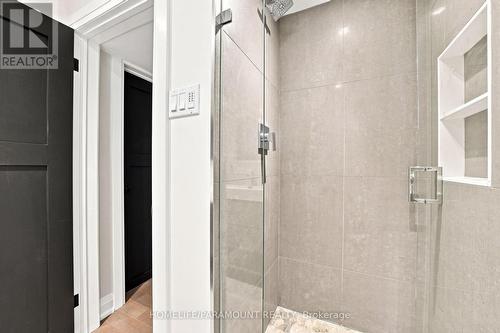 543 Limerick Road, Burlington, ON - Indoor Photo Showing Bathroom