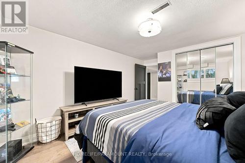 543 Limerick Road, Burlington, ON - Indoor Photo Showing Bedroom