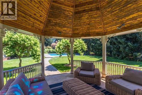 21 Kerman Avenue, Grimsby, ON 